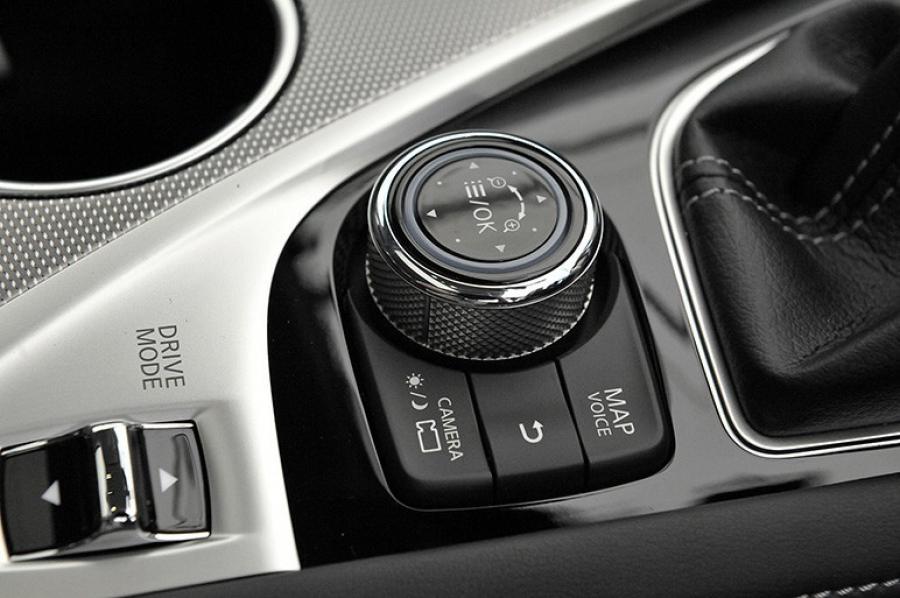 Nissan Skyline 200GT-t 2014 года  (фото 16 из 20)